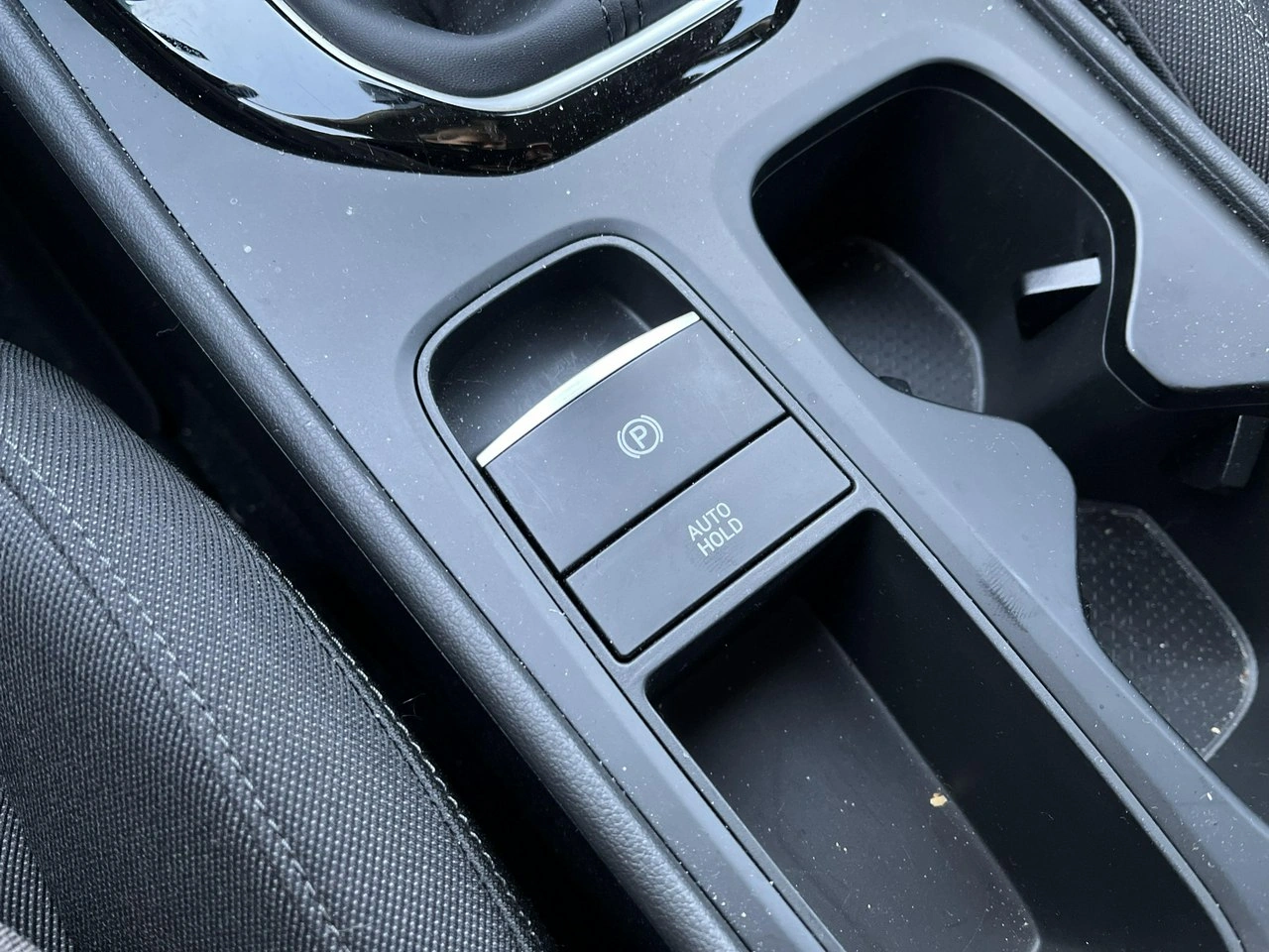 Hyundai Tucson - Zdjęcie 25