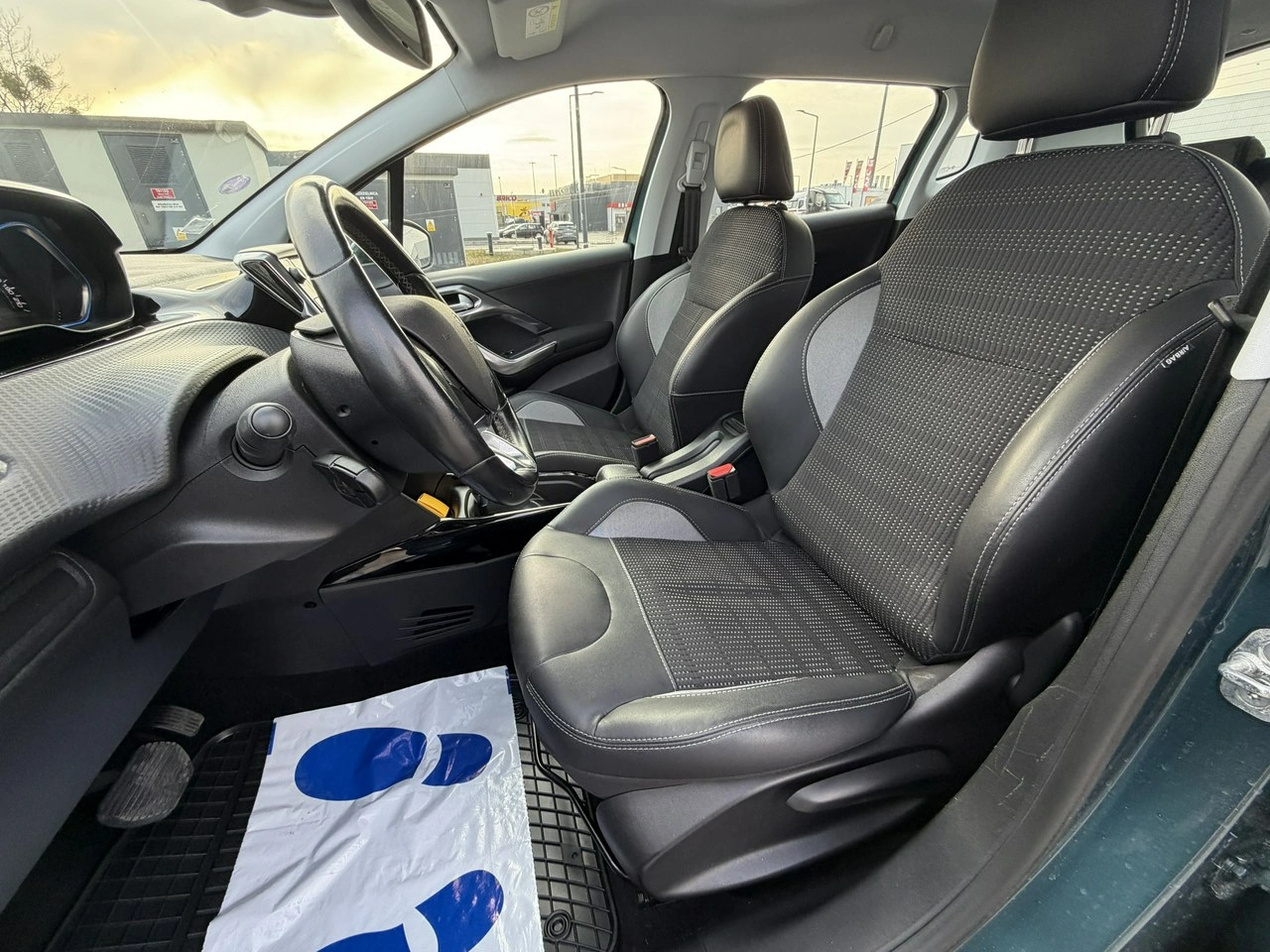 Peugeot 2008 - Zdjęcie 20