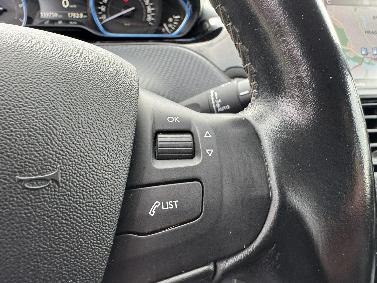 Peugeot 2008 - Zdjęcie 24