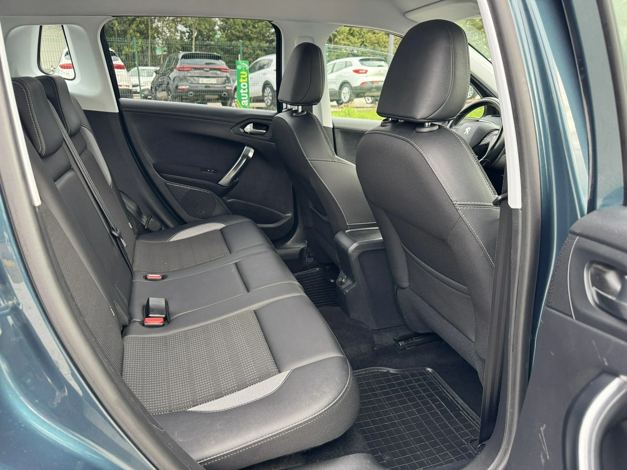 Peugeot 2008 - Zdjęcie 32