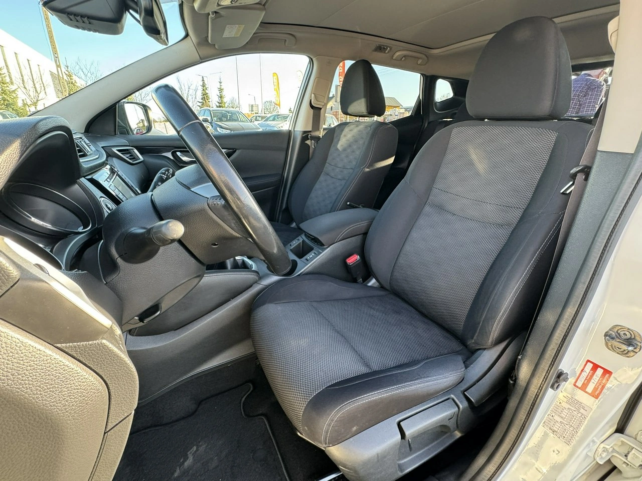 Nissan Qashqai - Zdjęcie 16