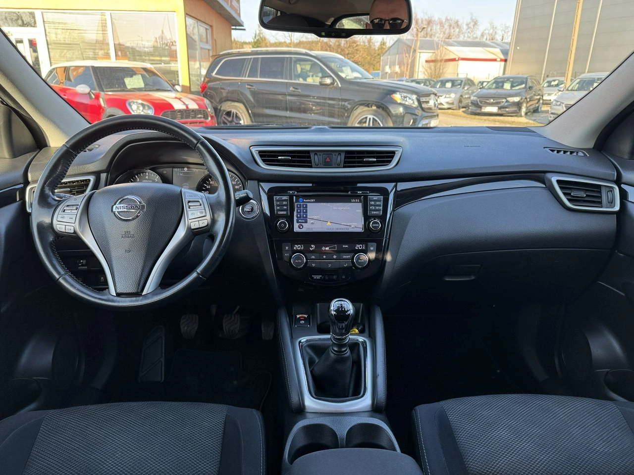 Nissan Qashqai - Zdjęcie 18