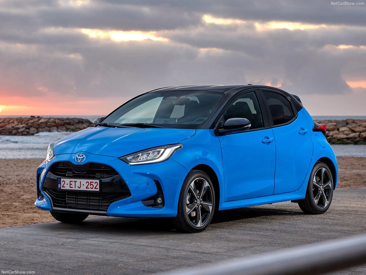 Toyota Yaris - Zdjęcie 2