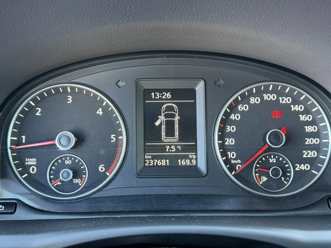 Volkswagen Touran - Zdjęcie 23