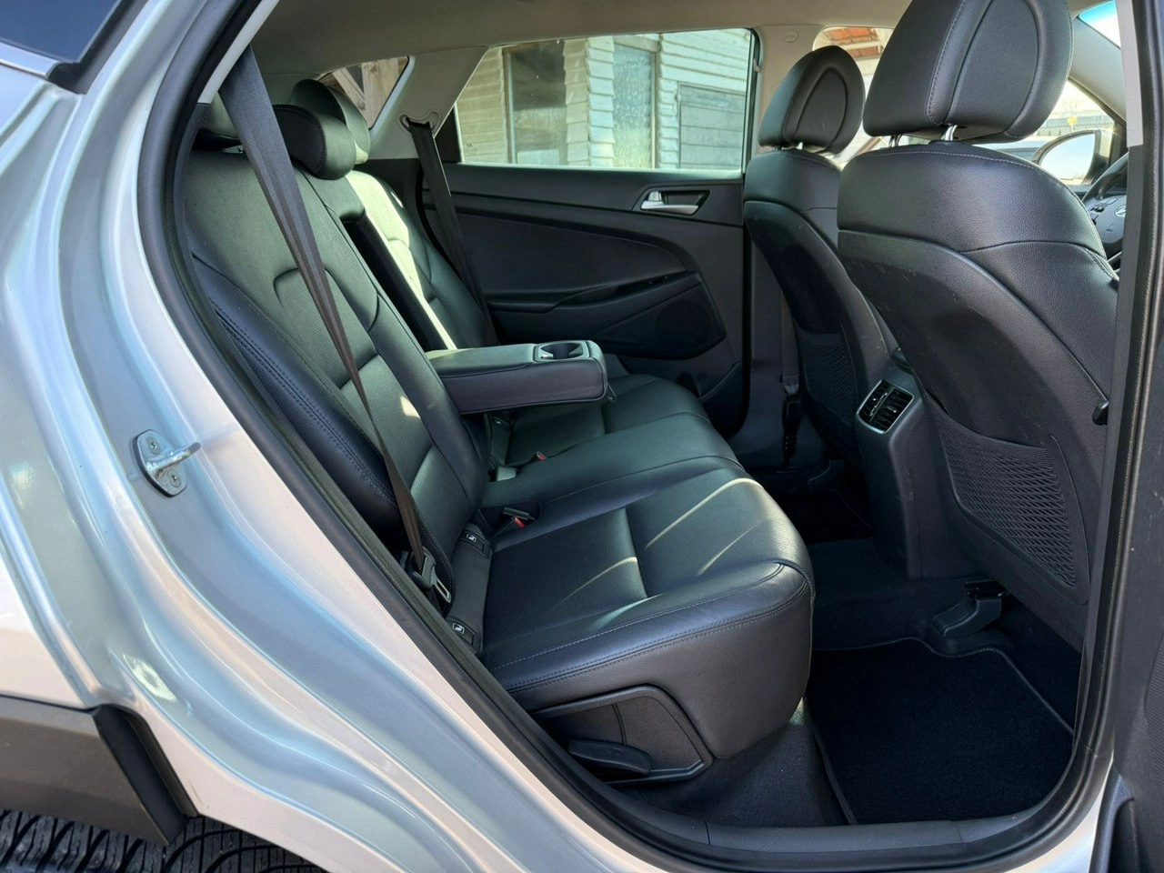 Hyundai Tucson - Zdjęcie 9