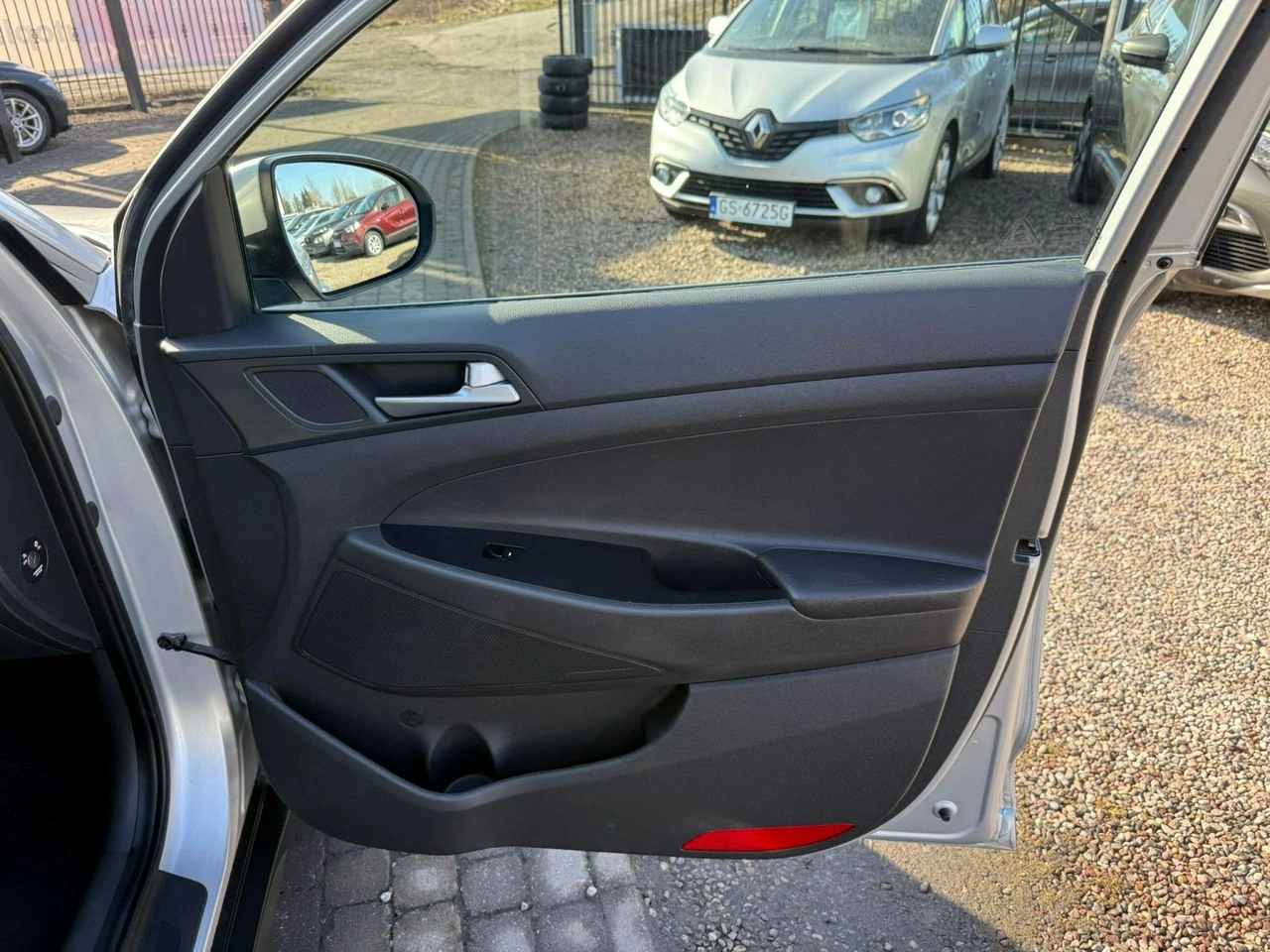 Hyundai Tucson - Zdjęcie 18