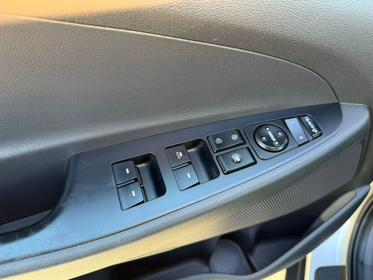 Hyundai Tucson - Zdjęcie 21