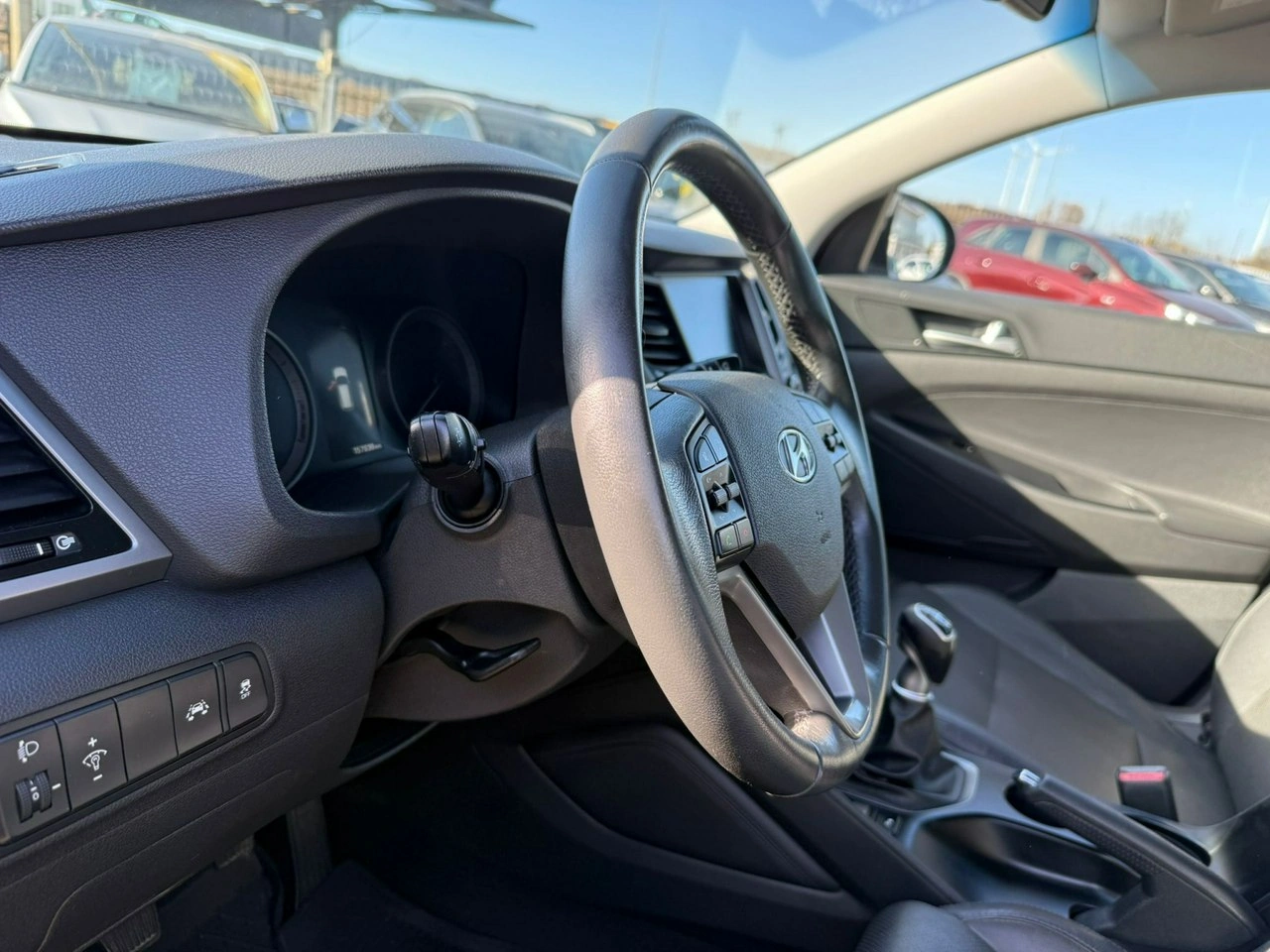 Hyundai Tucson - Zdjęcie 29