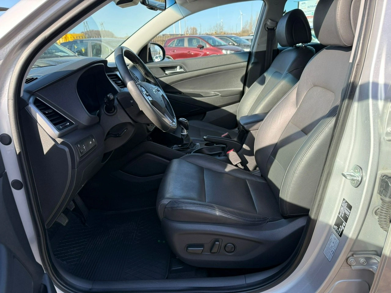 Hyundai Tucson - Zdjęcie 8