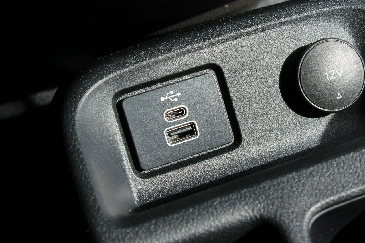 Ford Transit Connect - Zdjęcie 18