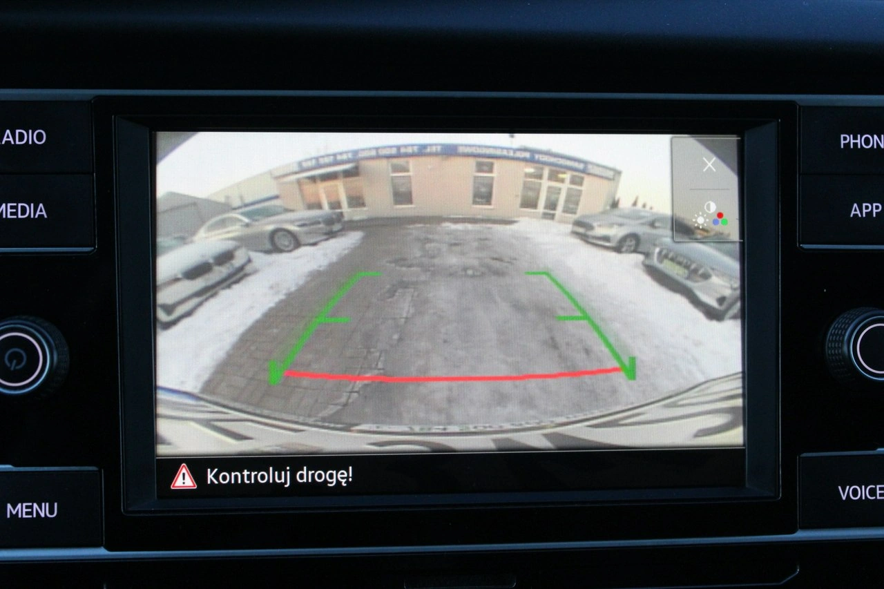 Volkswagen Transporter - Zdjęcie 15