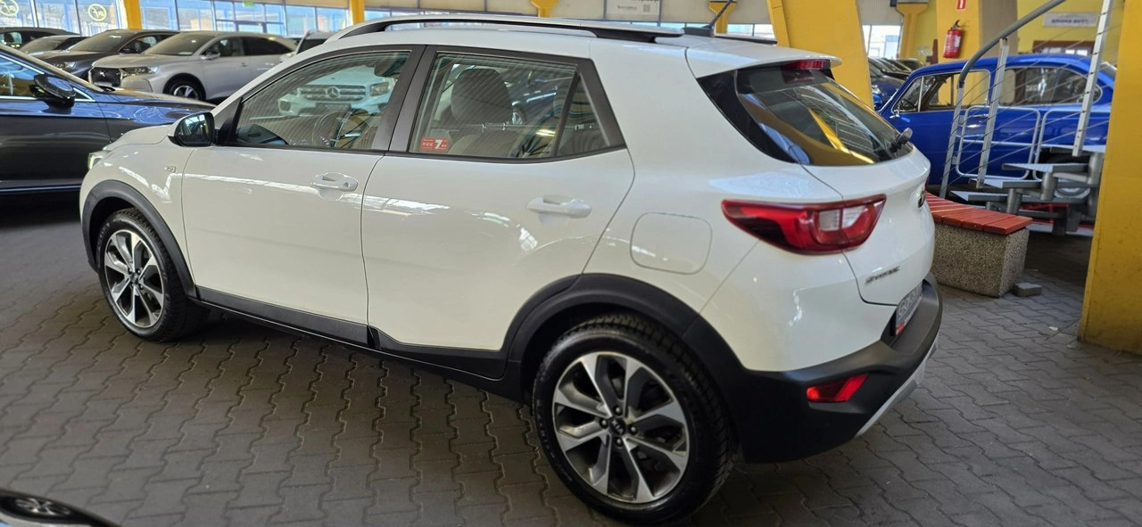 Kia Stonic - Zdjęcie 7