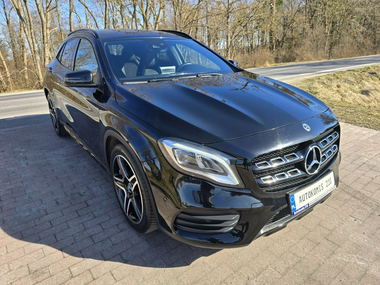 Mercedes GLA 180 - Zdjęcie 10