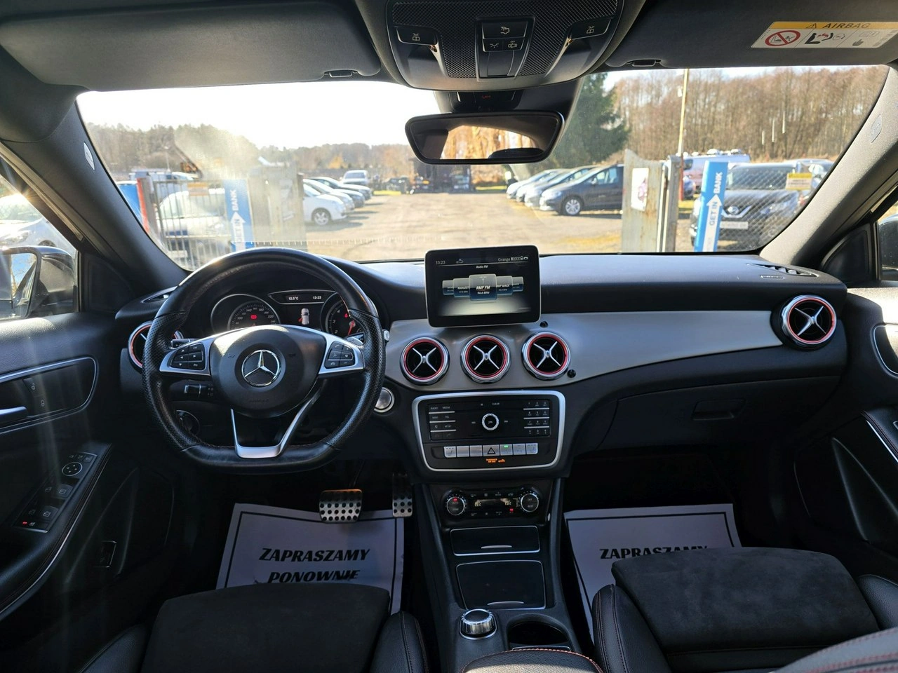 Mercedes GLA 180 - Zdjęcie 15