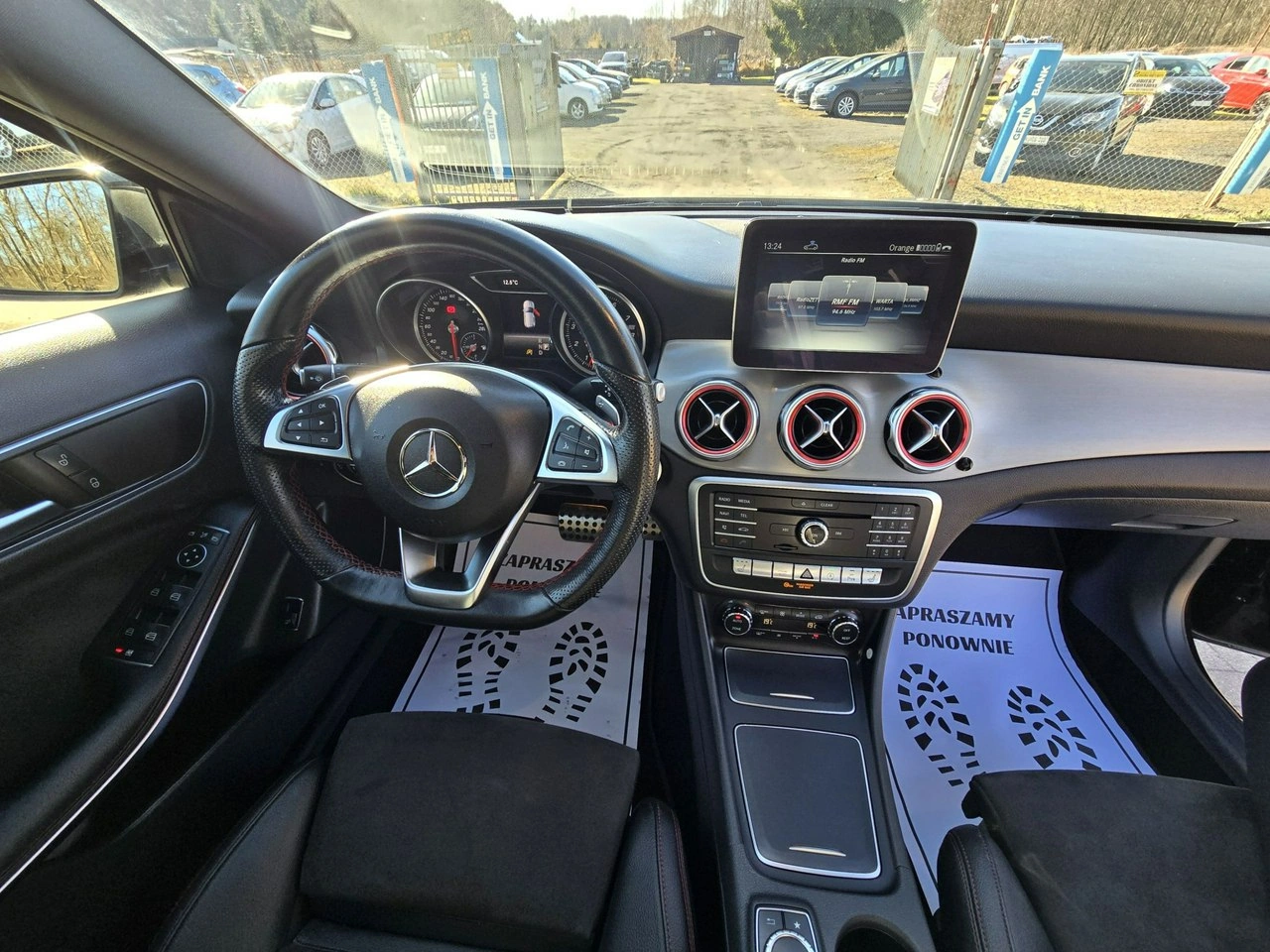 Mercedes GLA 180 - Zdjęcie 21