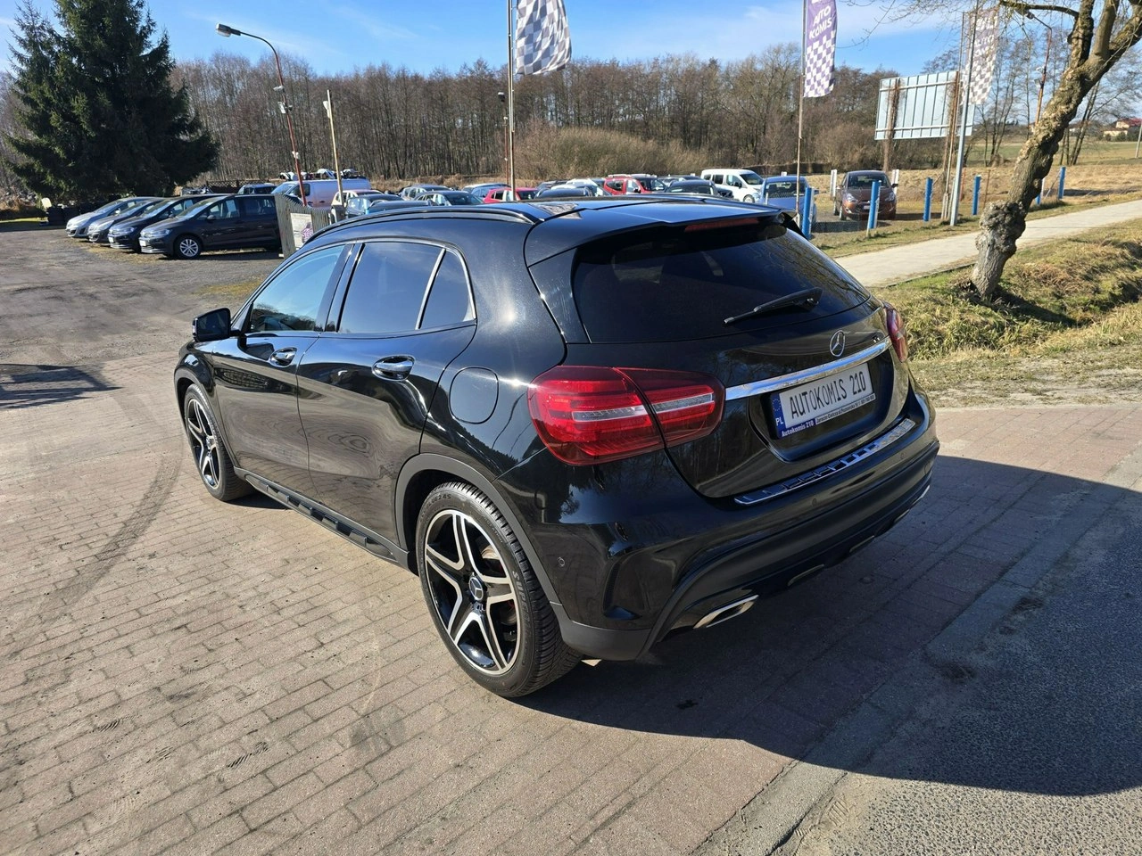 Mercedes GLA 180 - Zdjęcie 3