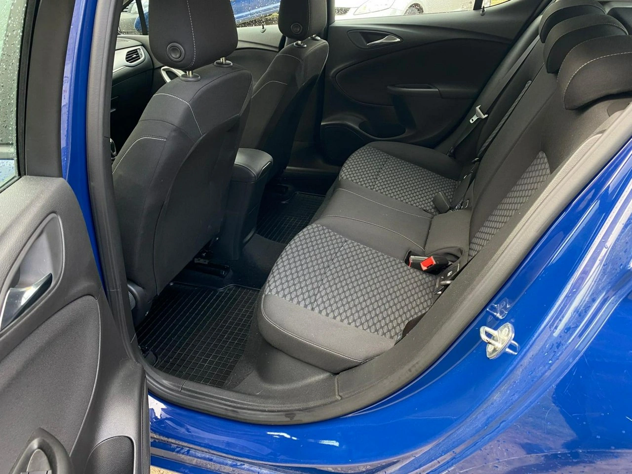 Opel Astra - Zdjęcie 11