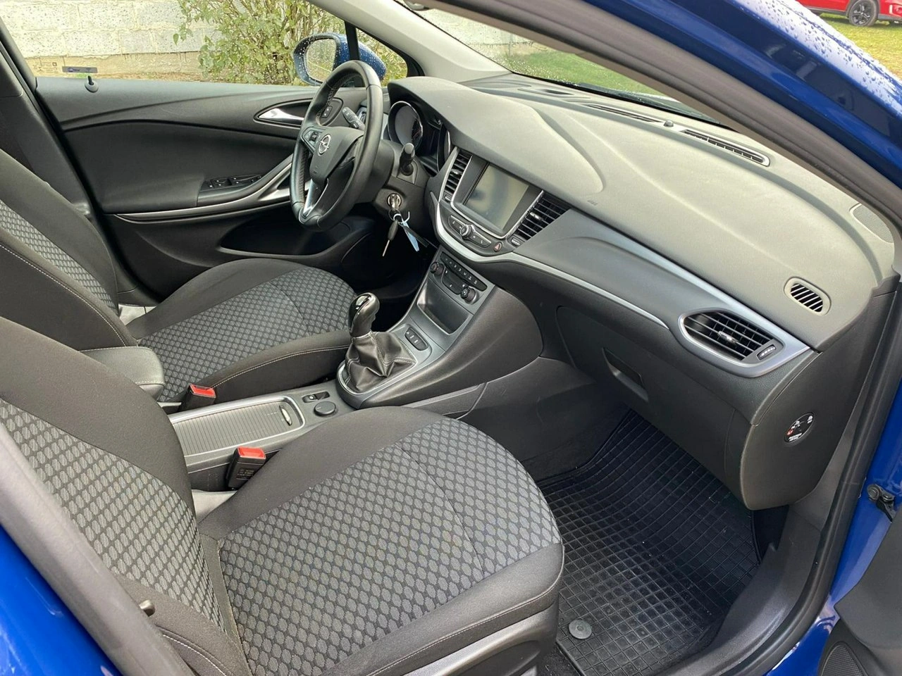 Opel Astra - Zdjęcie 8