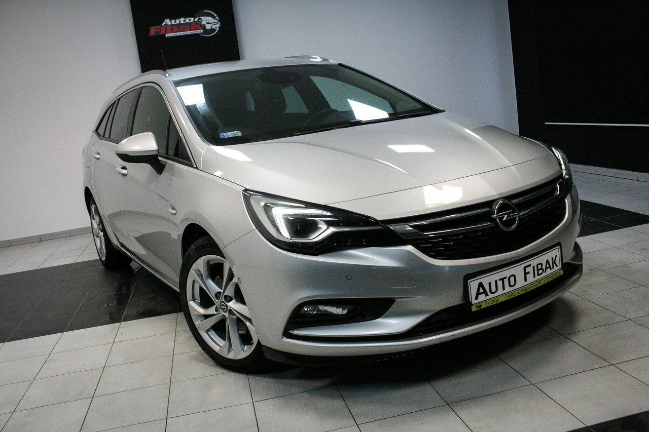 Opel Astra - Zdjęcie 3