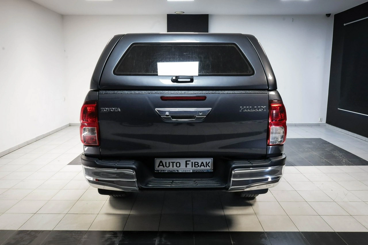 Toyota Hilux - Zdjęcie 10