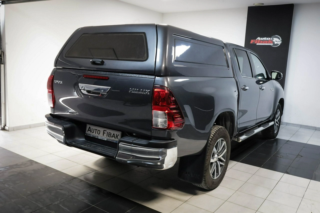 Toyota Hilux - Zdjęcie 11