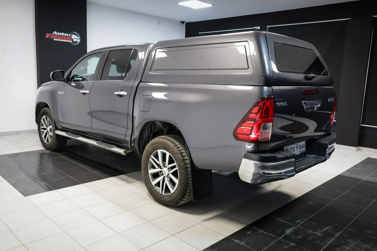 Toyota Hilux - Zdjęcie 8