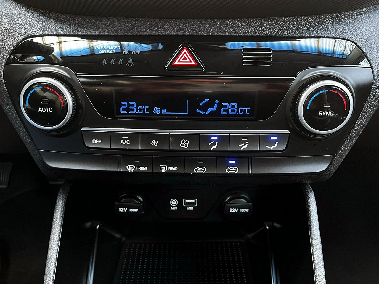 Hyundai Tucson - Zdjęcie 32