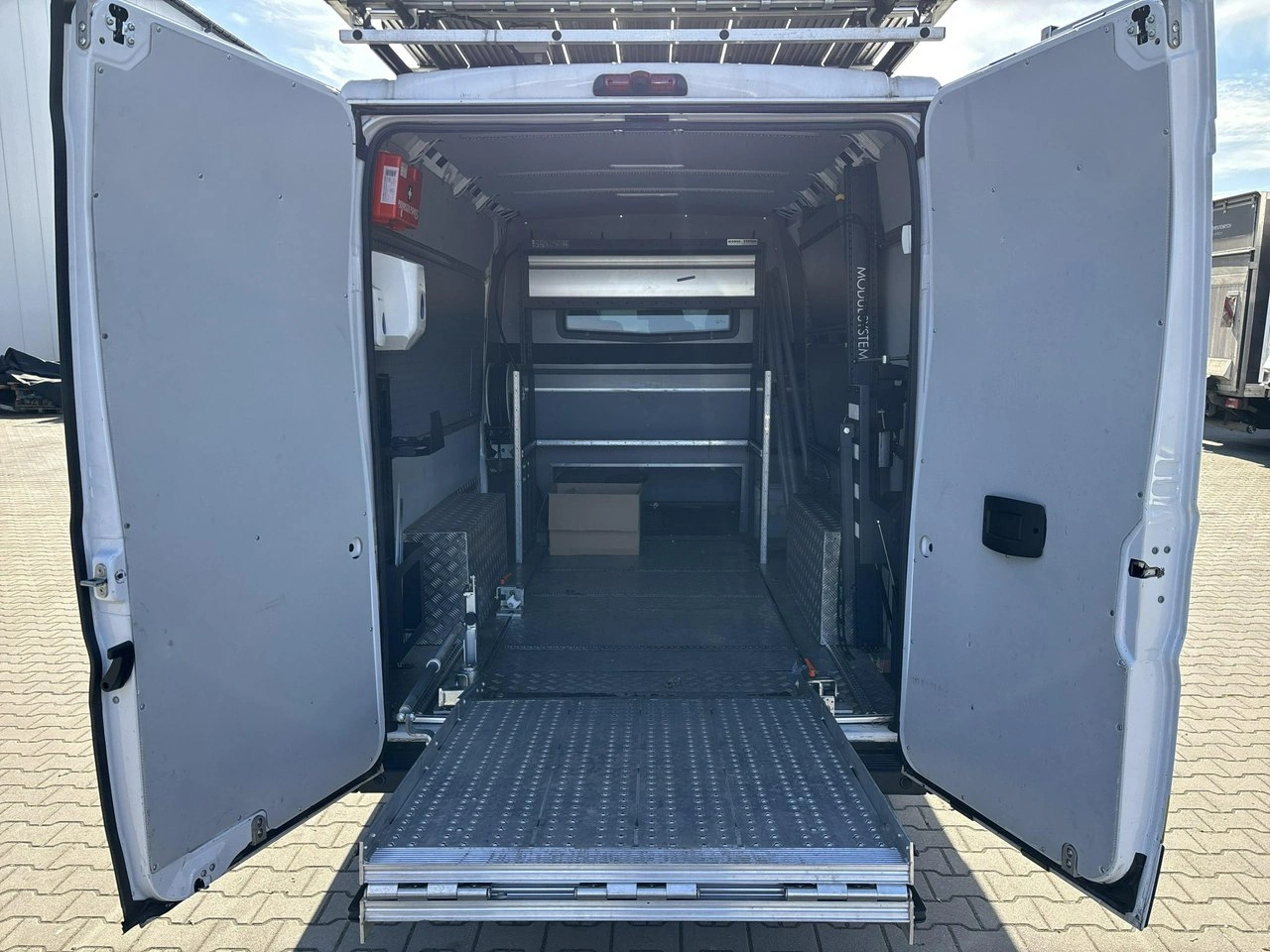 Peugeot Boxer - Zdjęcie 11