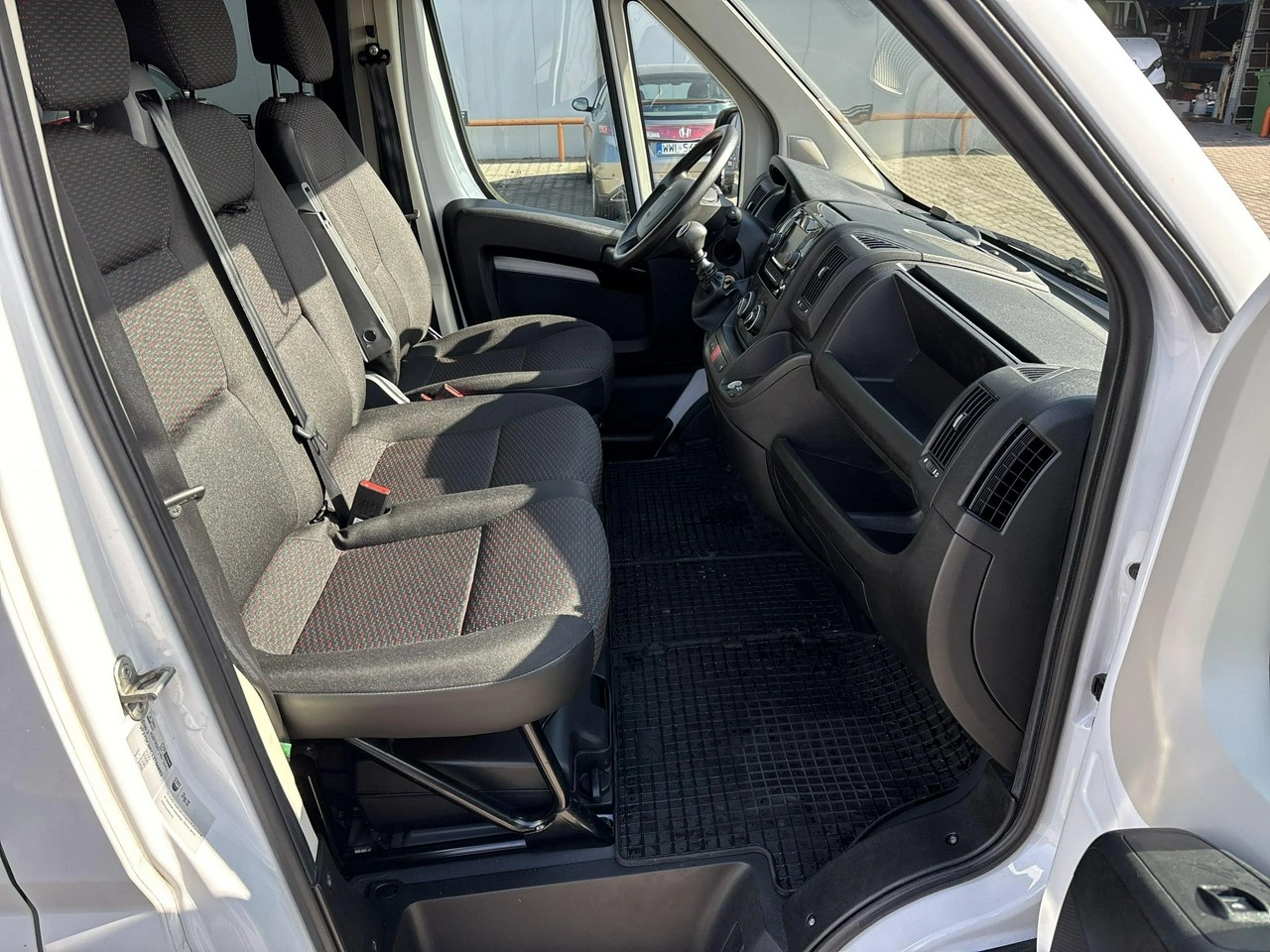 Peugeot Boxer - Zdjęcie 16