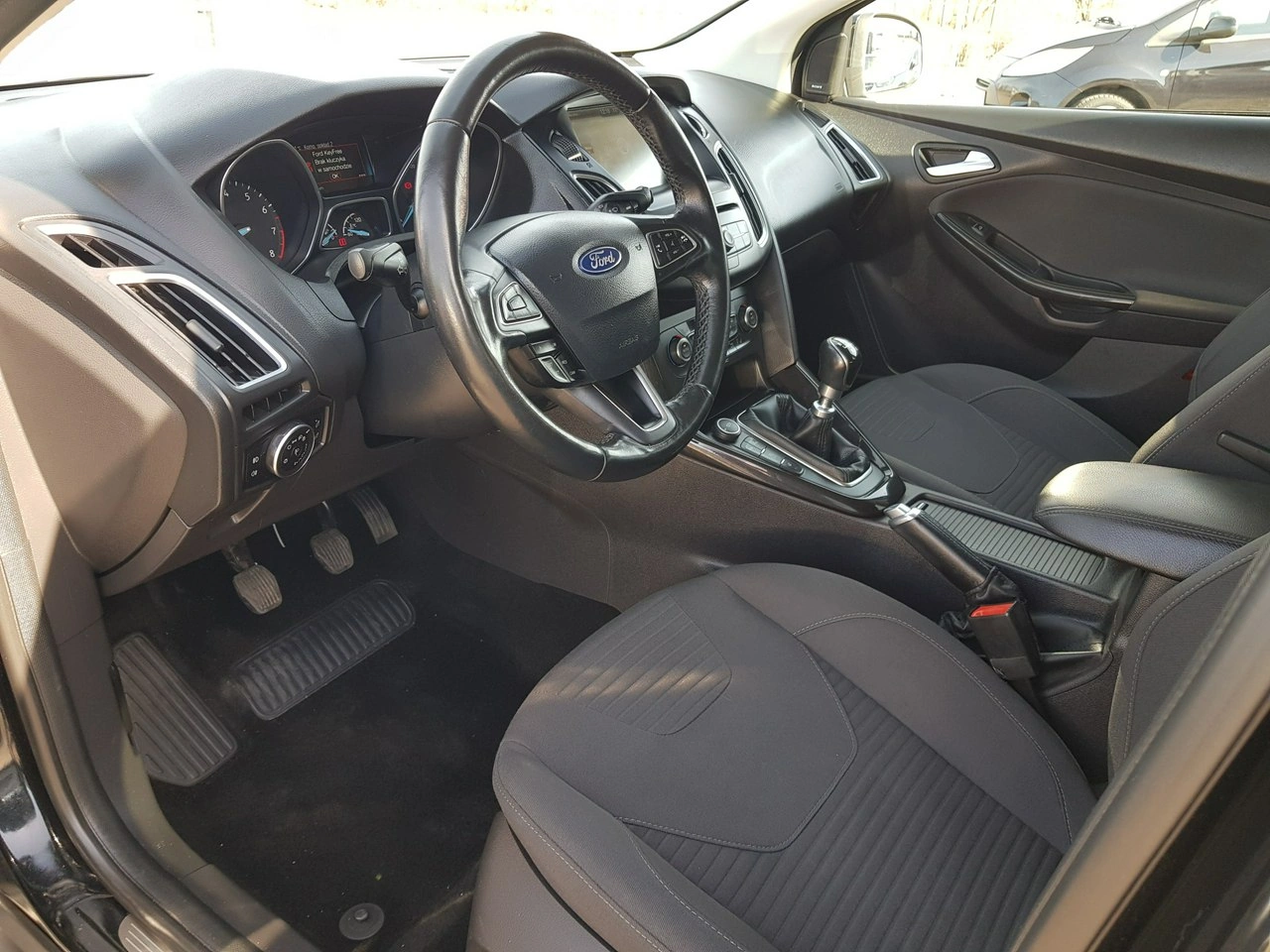 Ford Focus - Zdjęcie 9