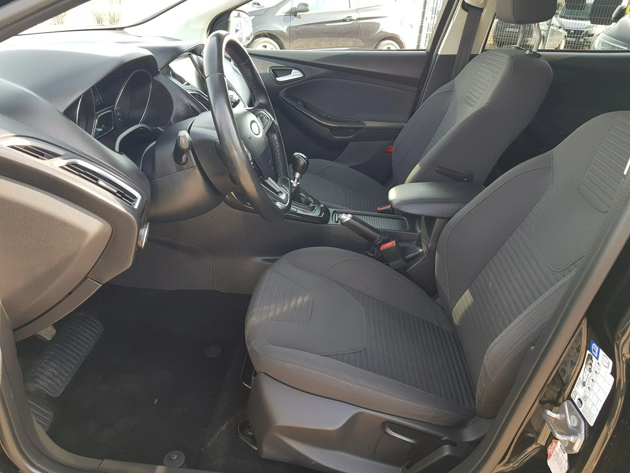 Ford Focus - Zdjęcie 8