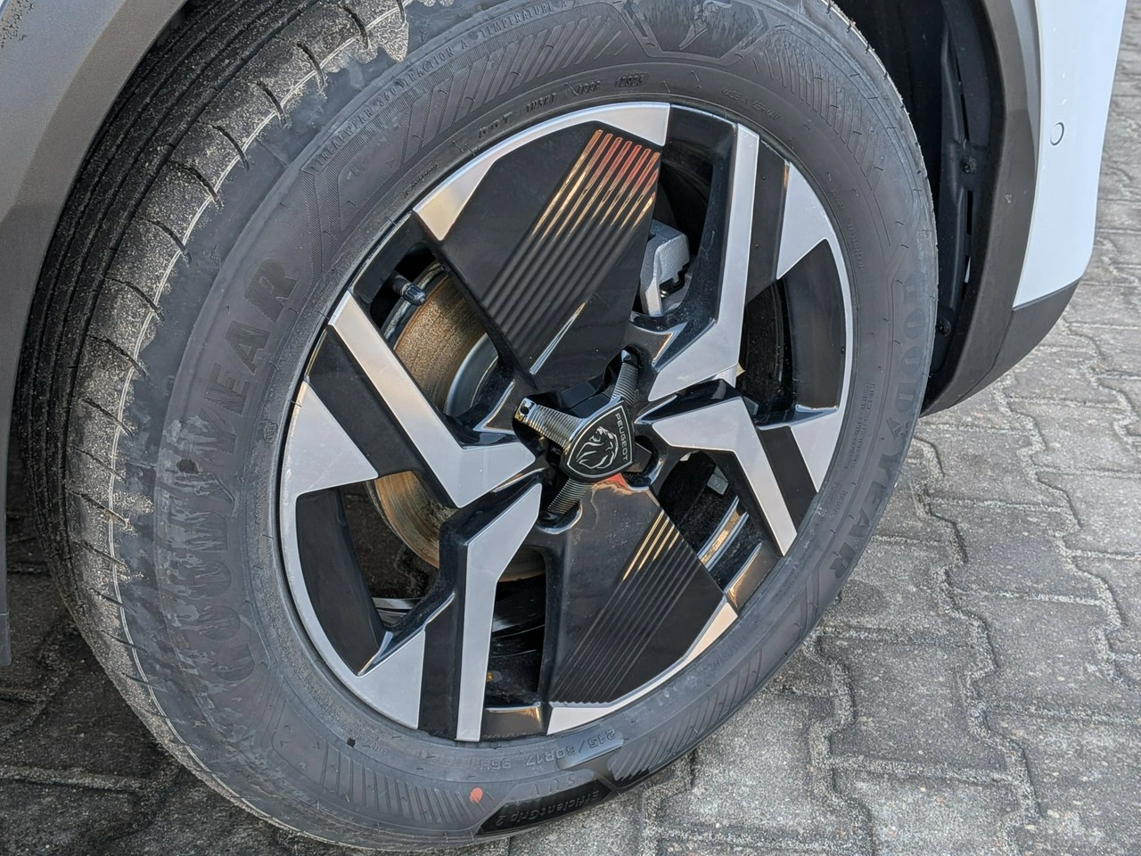 Peugeot 2008 - Zdjęcie 21