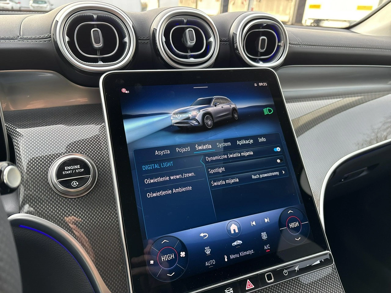 Mercedes GLC 220 - Zdjęcie 23