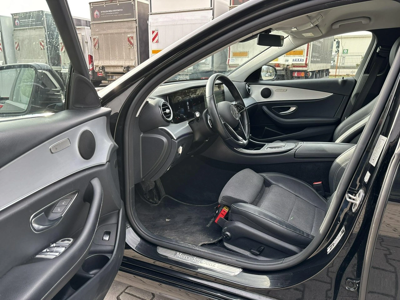 Mercedes E 220 - Zdjęcie 9