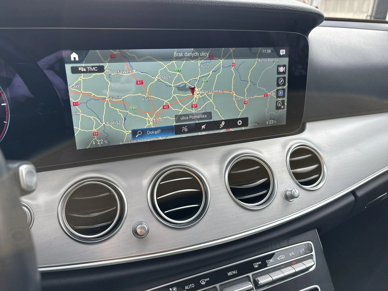 Mercedes E 220 - Zdjęcie 17