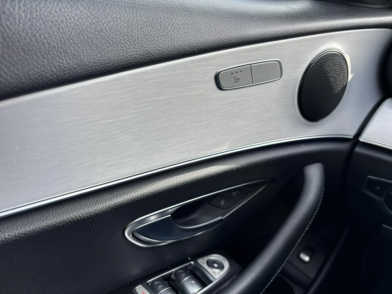 Mercedes E 220 - Zdjęcie 25