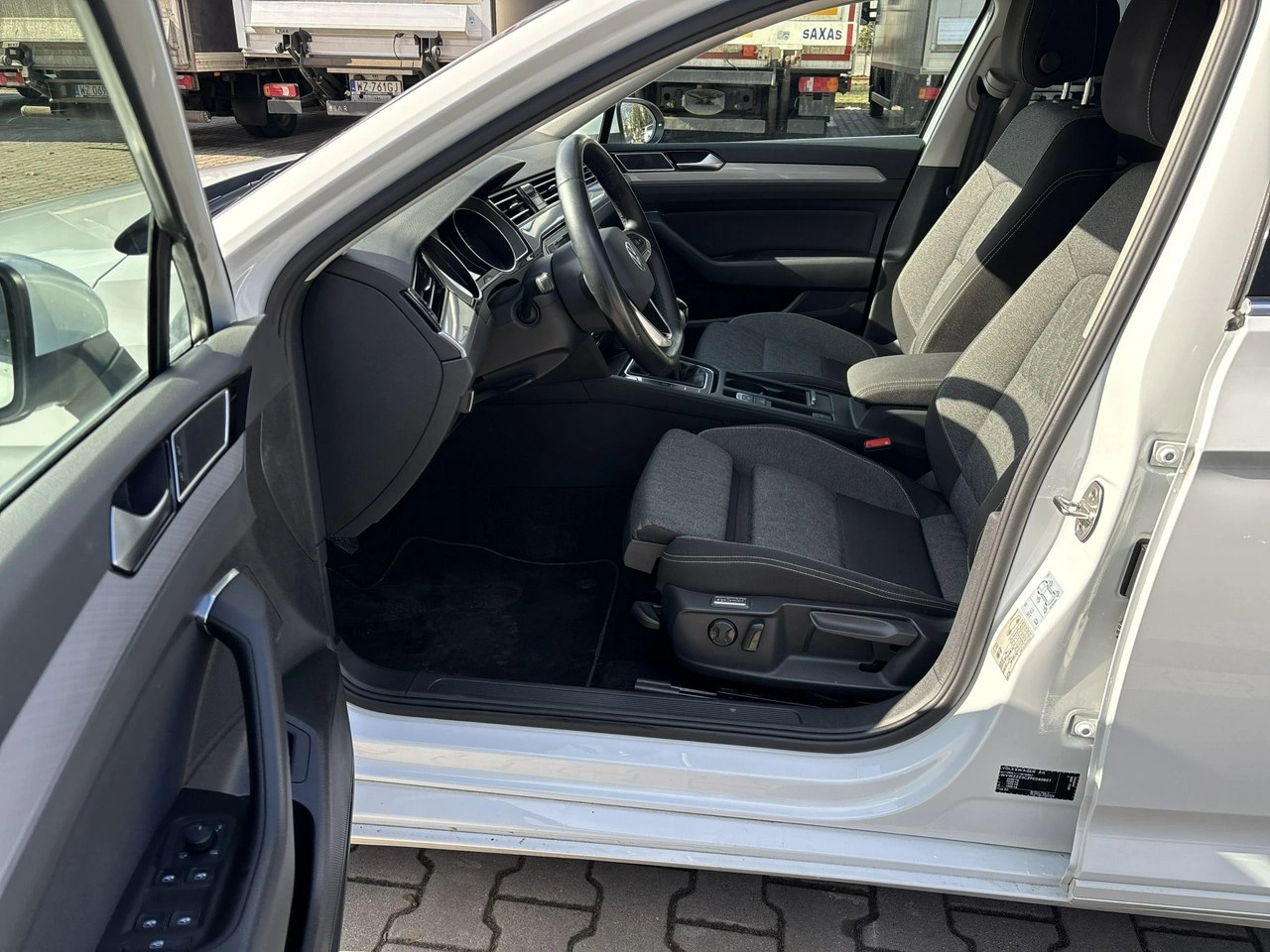 Volkswagen Passat - Zdjęcie 9