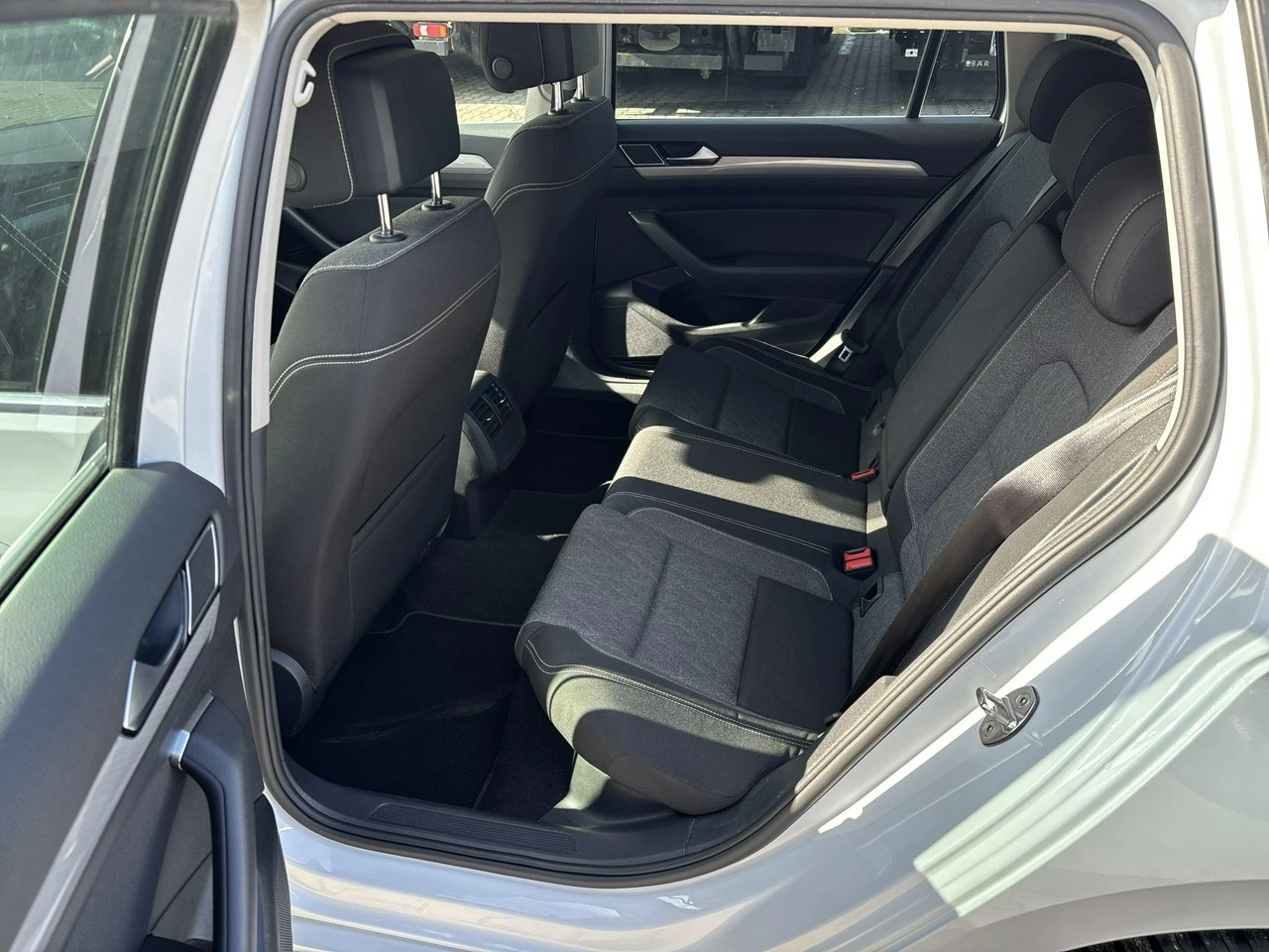 Volkswagen Passat - Zdjęcie 10