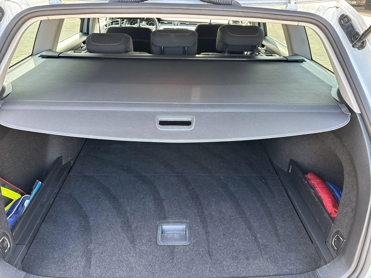 Volkswagen Passat - Zdjęcie 12