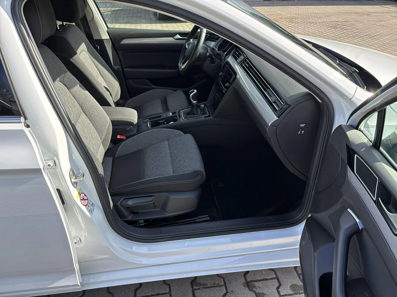 Volkswagen Passat - Zdjęcie 14