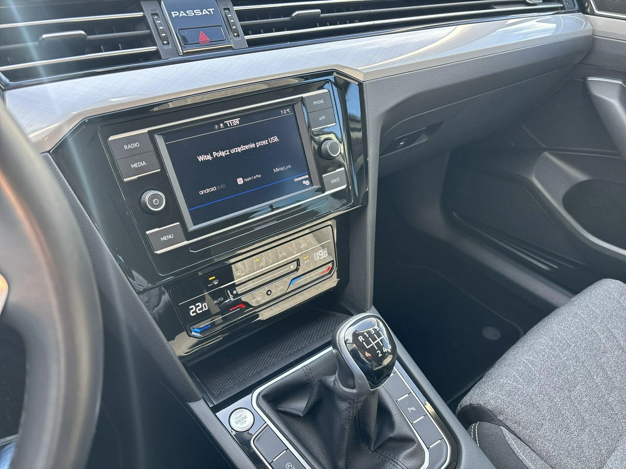 Volkswagen Passat - Zdjęcie 15