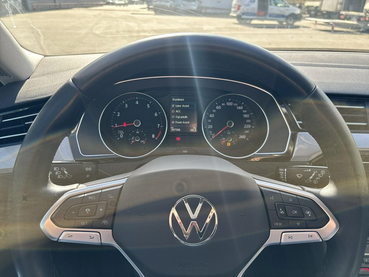 Volkswagen Passat - Zdjęcie 16