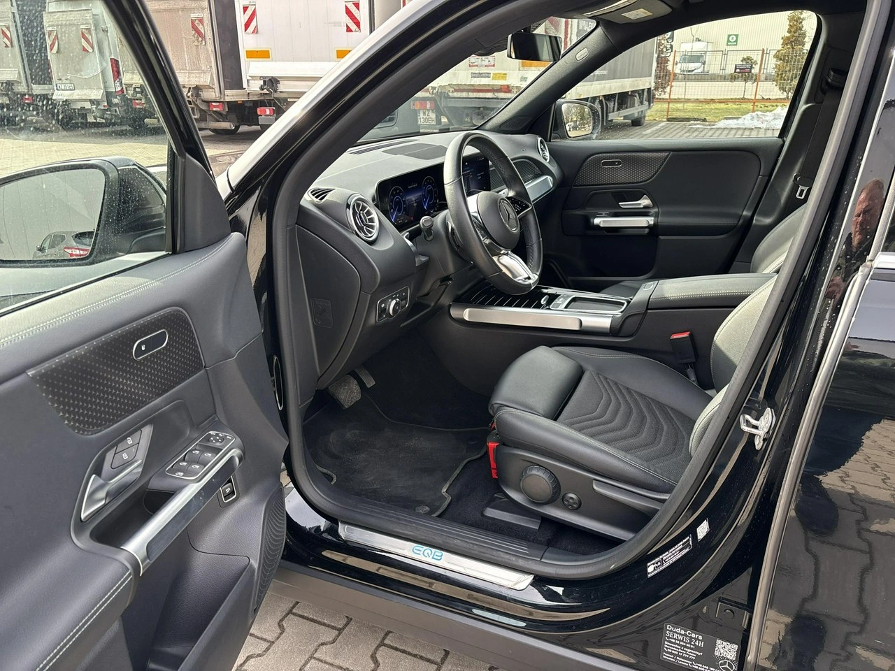 Mercedes EQB - Zdjęcie 9