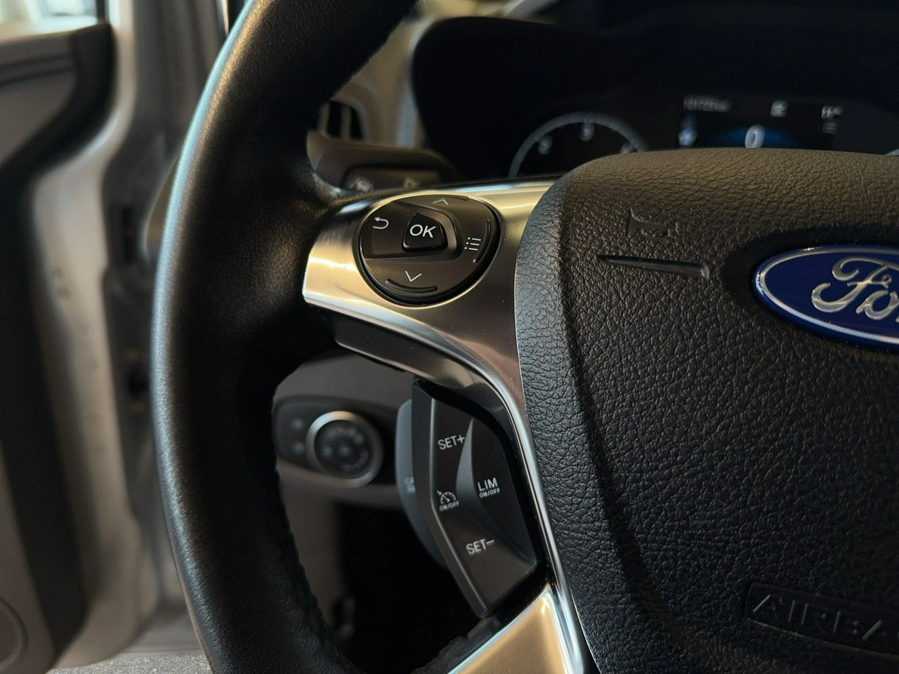 Ford Tourneo Connect - Zdjęcie 14