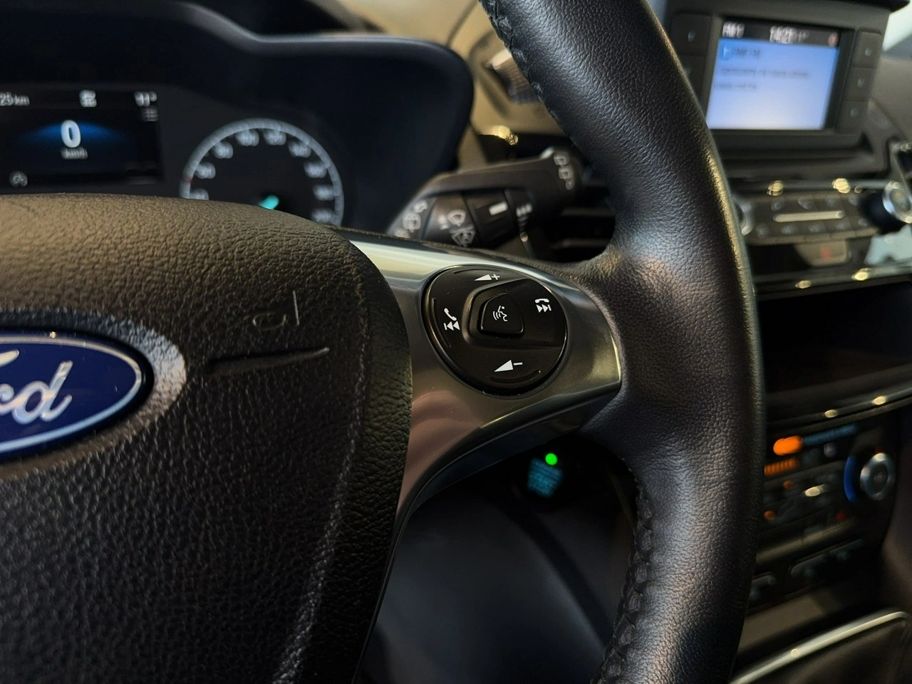 Ford Tourneo Connect - Zdjęcie 15