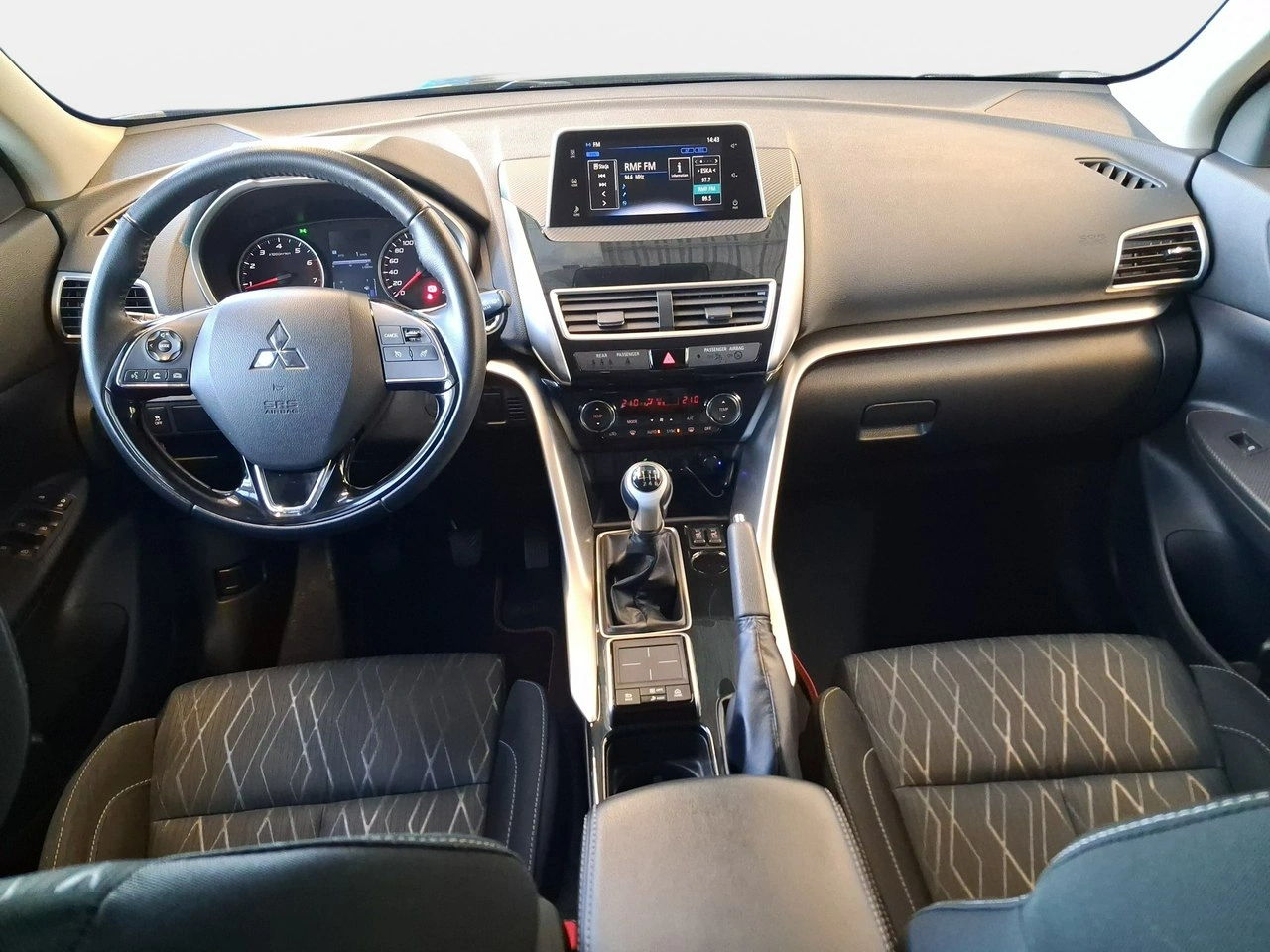 Mitsubishi Eclipse Cross - Zdjęcie 11