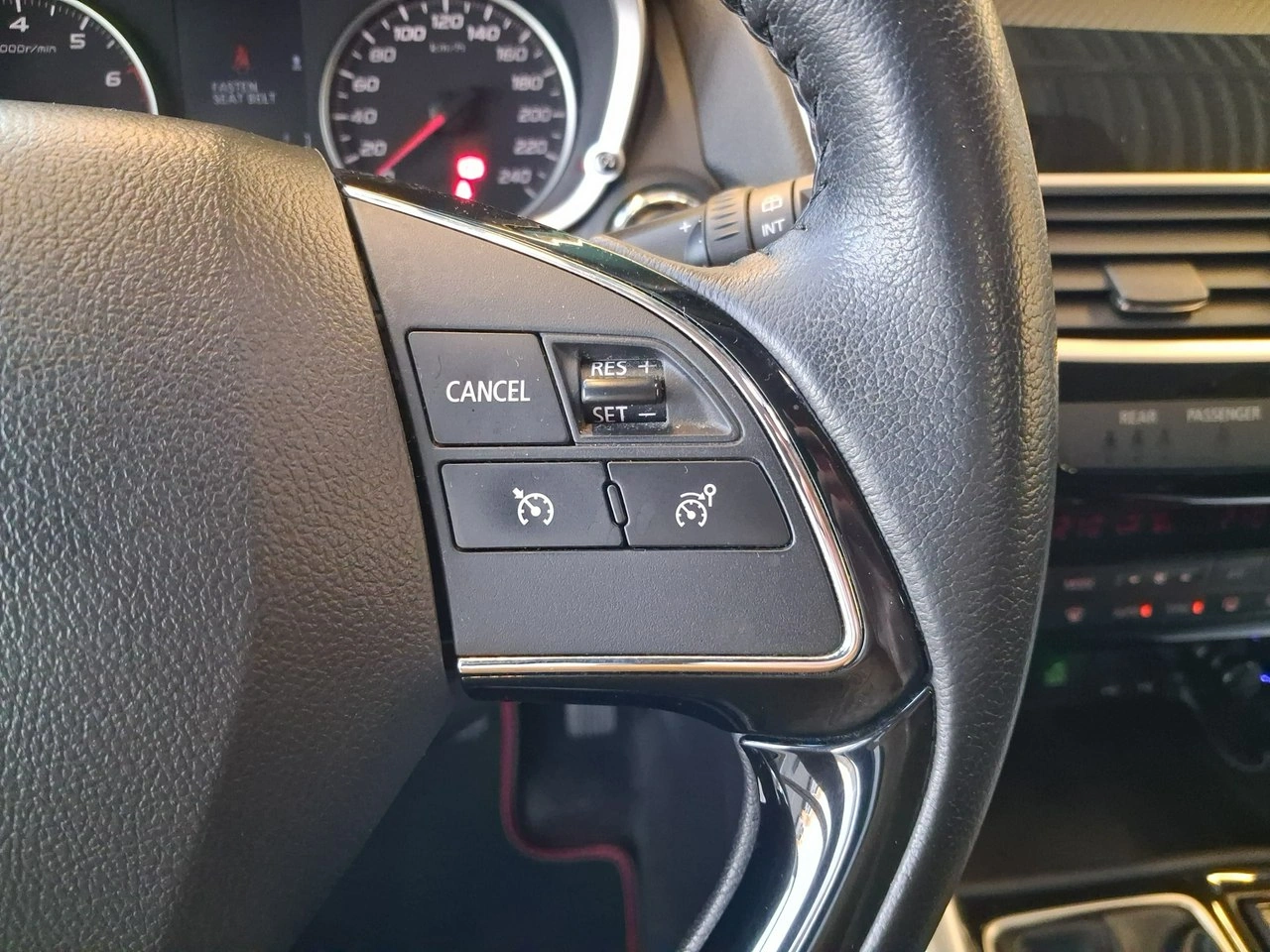 Mitsubishi Eclipse Cross - Zdjęcie 14