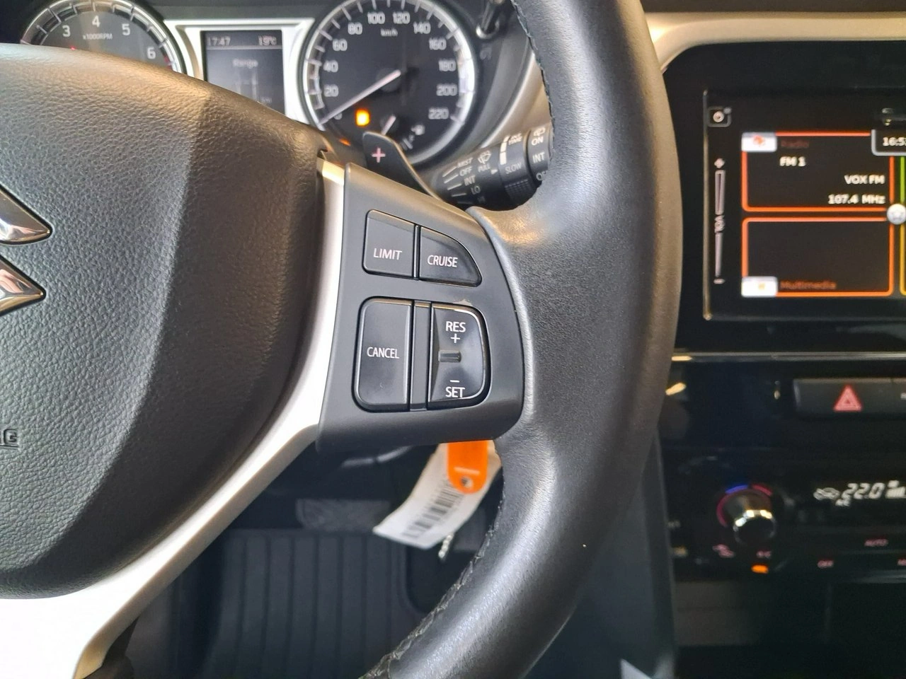 Suzuki Vitara - Zdjęcie 14