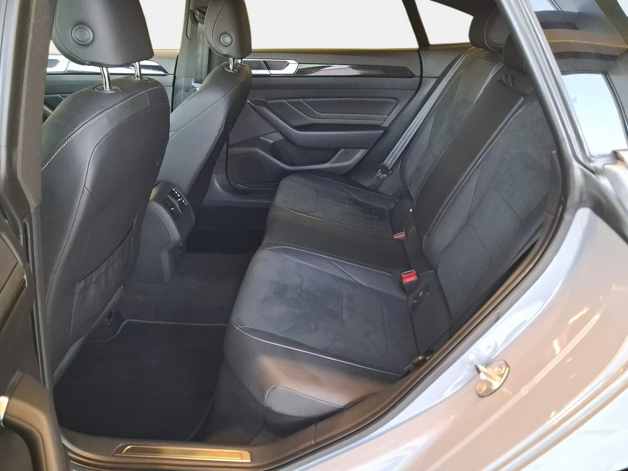 Volkswagen Arteon - Zdjęcie 10