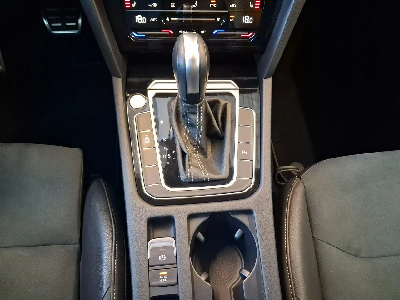 Volkswagen Arteon - Zdjęcie 21